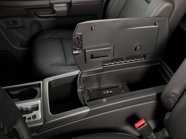 2011 Nissan Armada SV