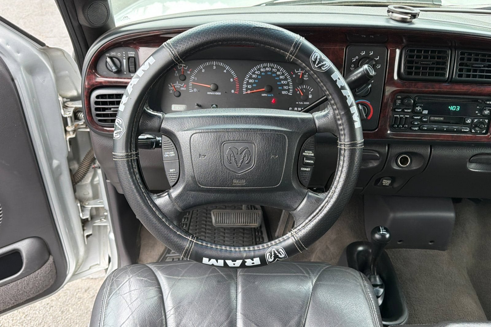 2001 Dodge Ram 1500 4DR QUAD 155WB 4W