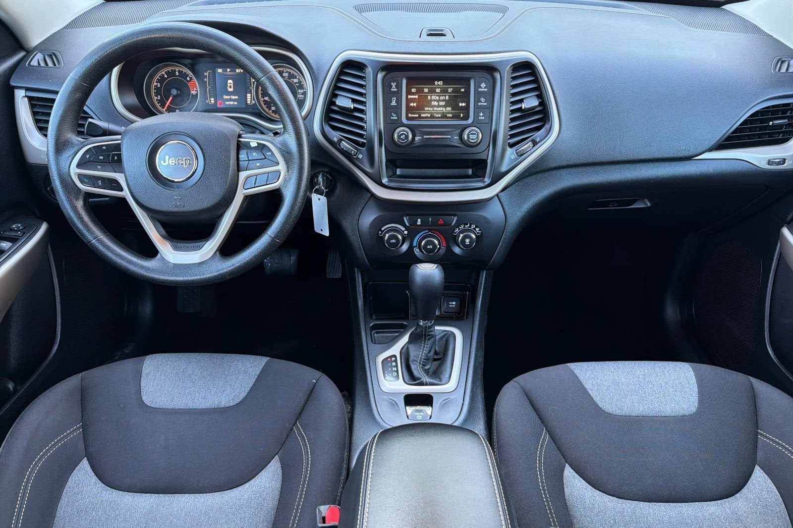2017 Jeep Cherokee Sport