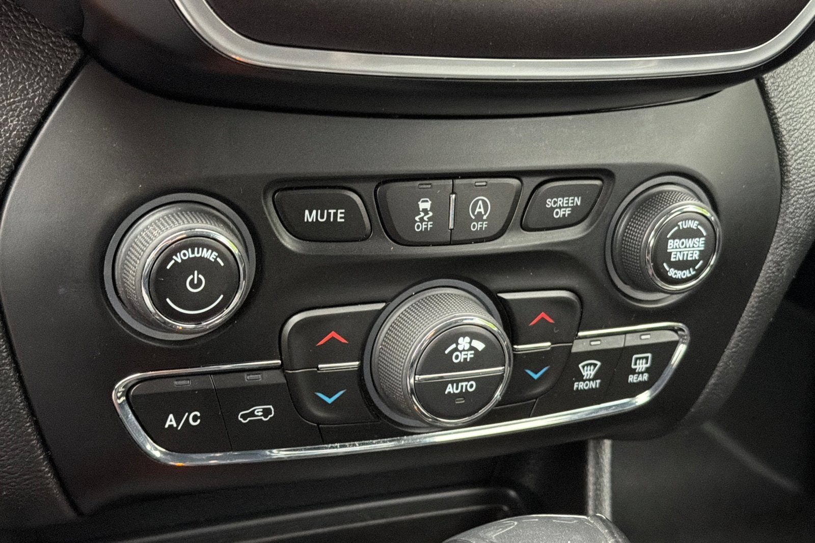 2022 Jeep Cherokee Trailhawk