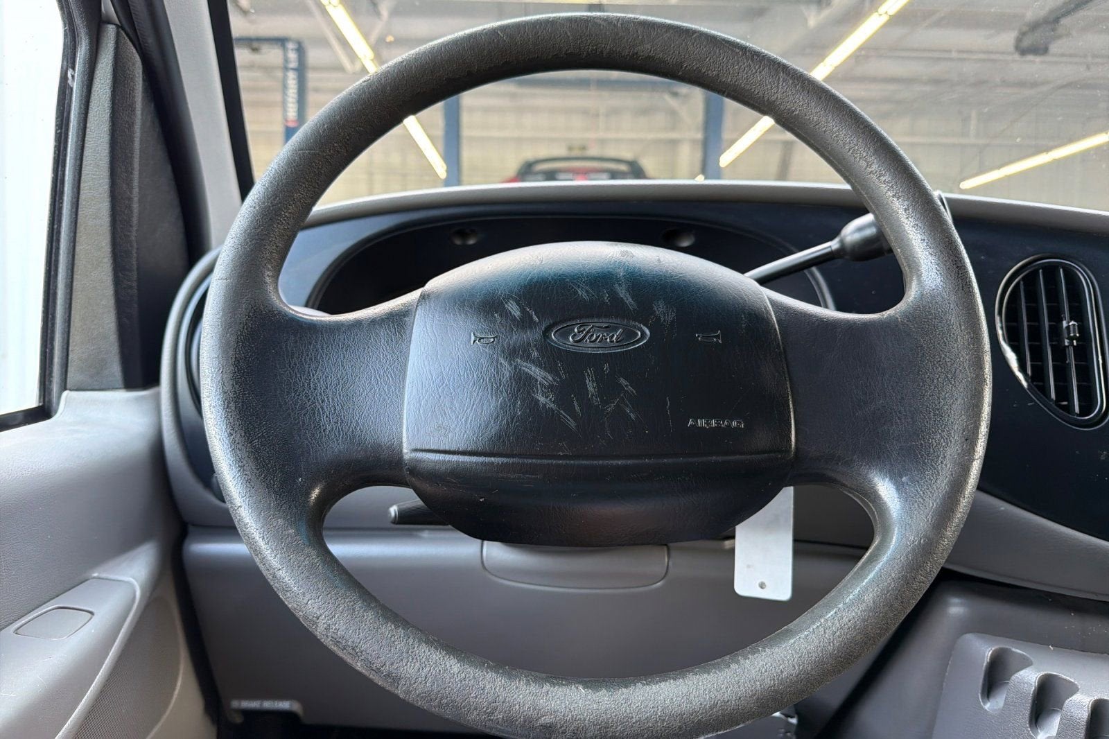 2002 Ford Econoline Cargo Van VAN E-350 S-DUTY