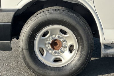 2023 Chevrolet Express Passenger 3500 1LS