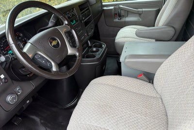 2017 Chevrolet Express Cargo 2500 2500 RWD 135"
