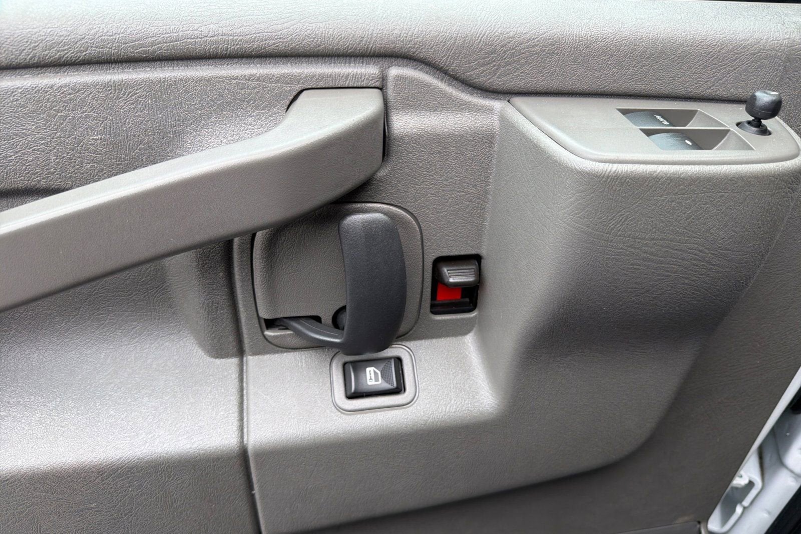 2024 Chevrolet Express Cargo 2500 WT