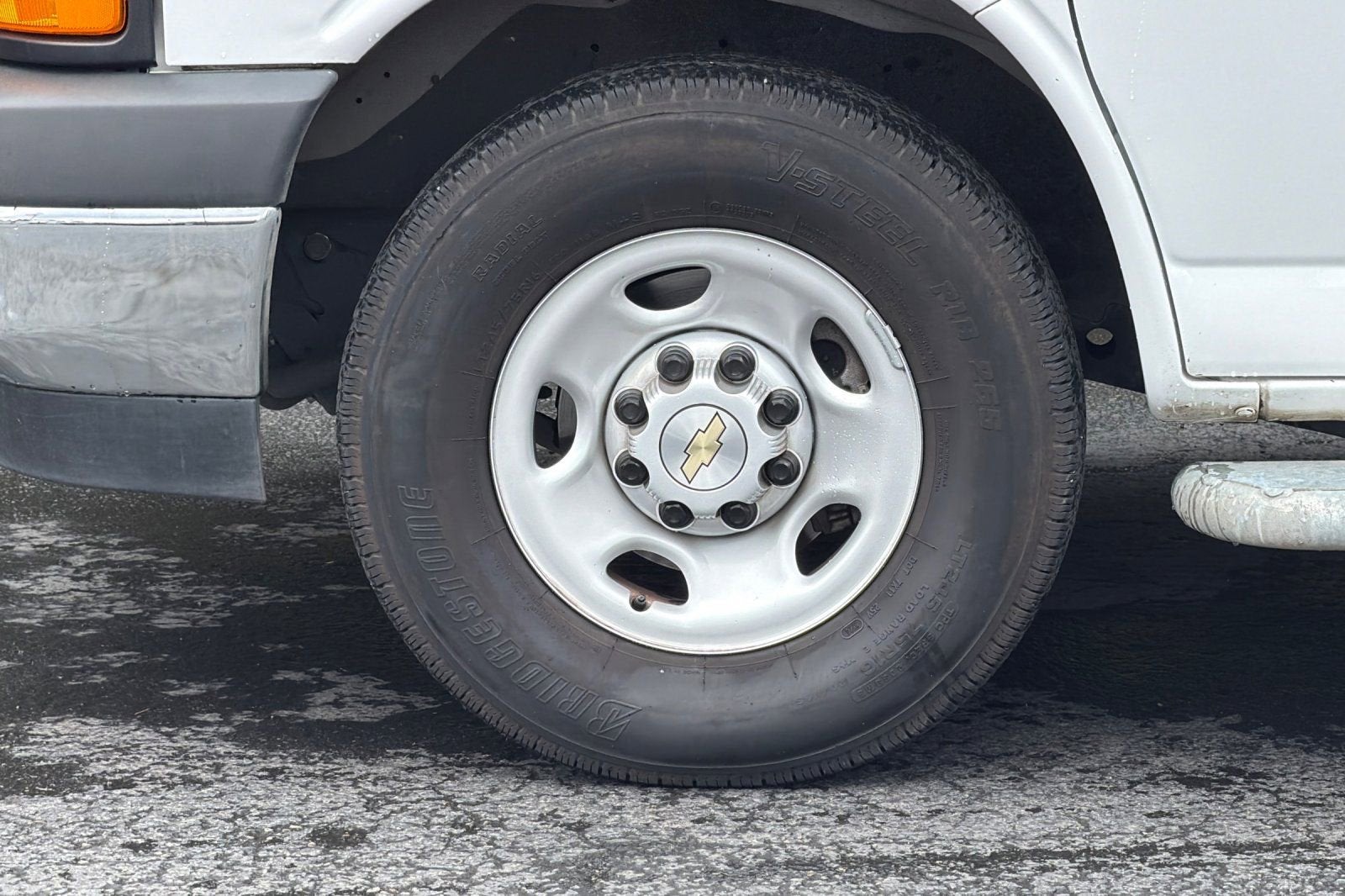 2024 Chevrolet Express Cargo 2500 WT