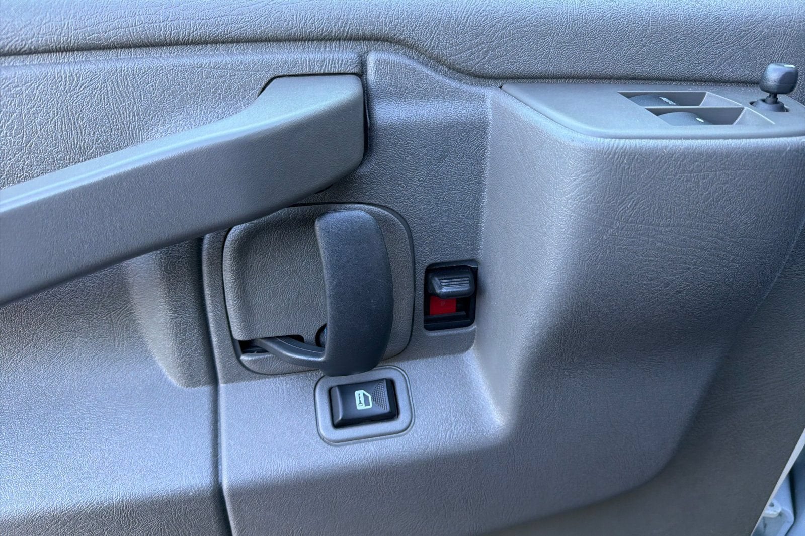 2024 GMC Savana Cargo 2500 Work Van