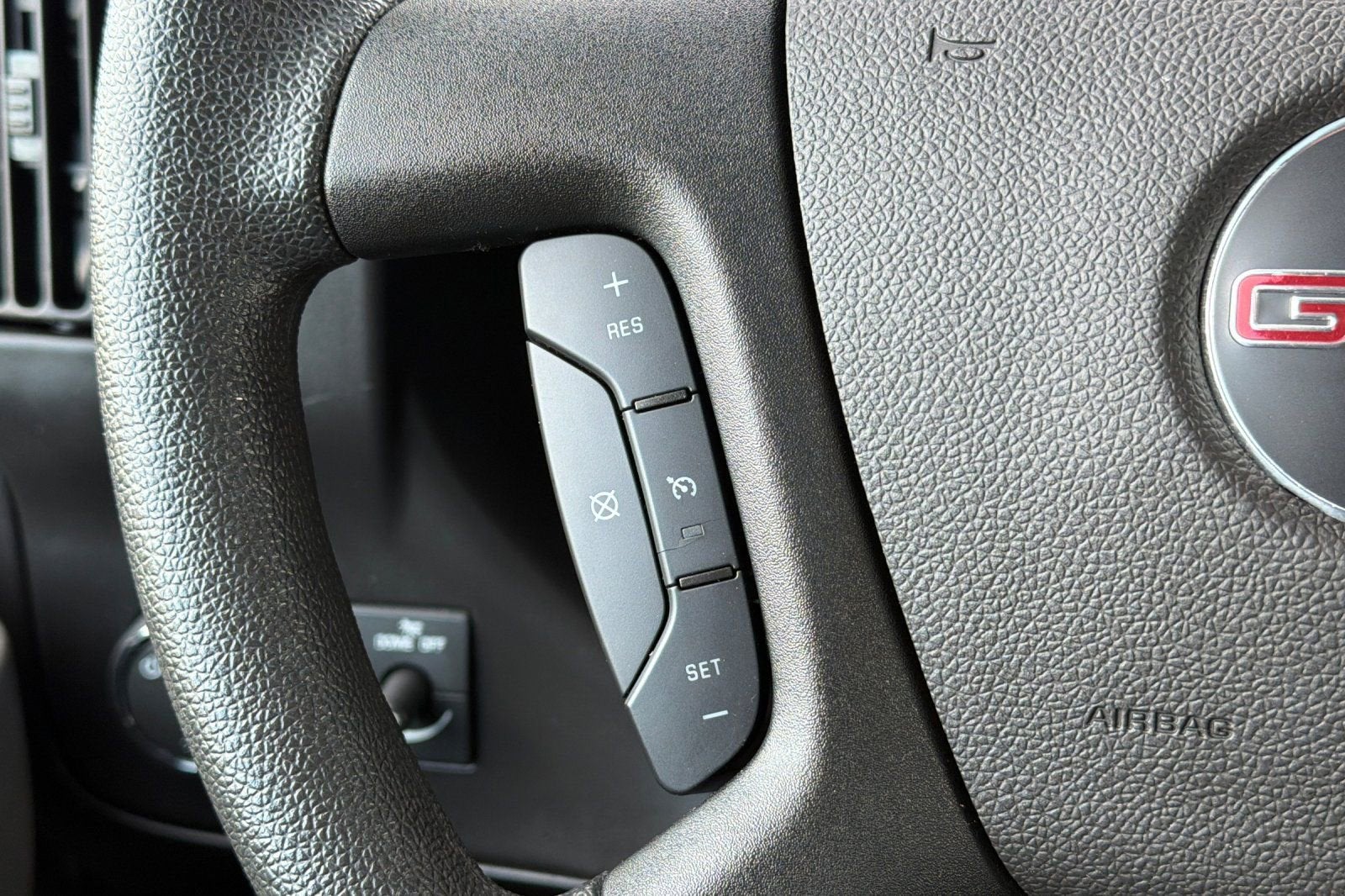 2024 GMC Savana Cargo 2500 Work Van