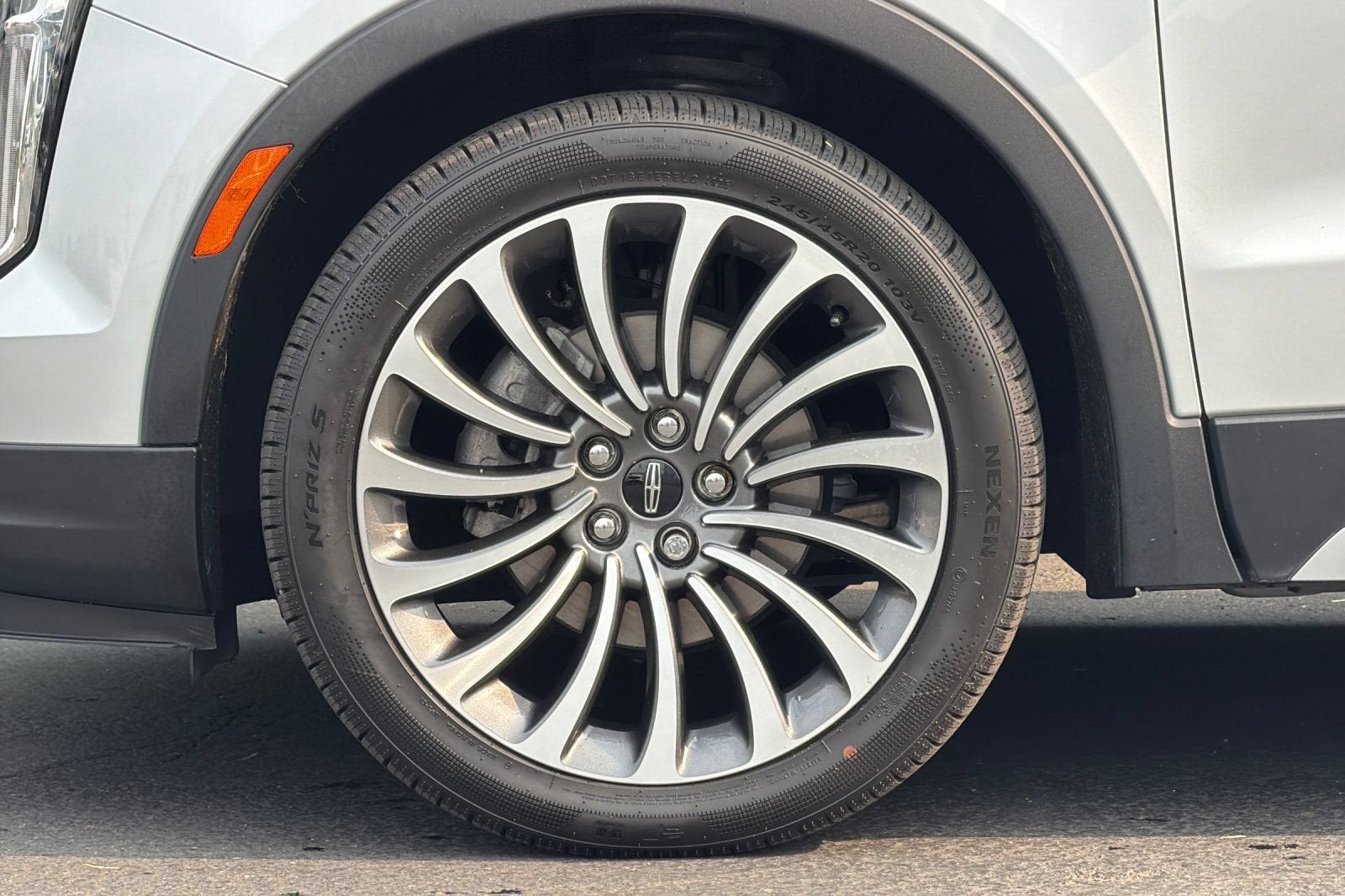 2020 Cadillac XT4 AWD Premium Luxury