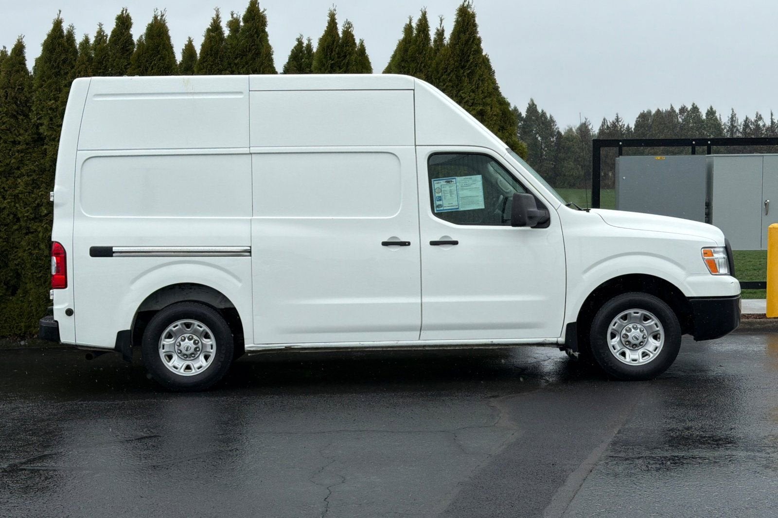 2021 Nissan NV Cargo SV