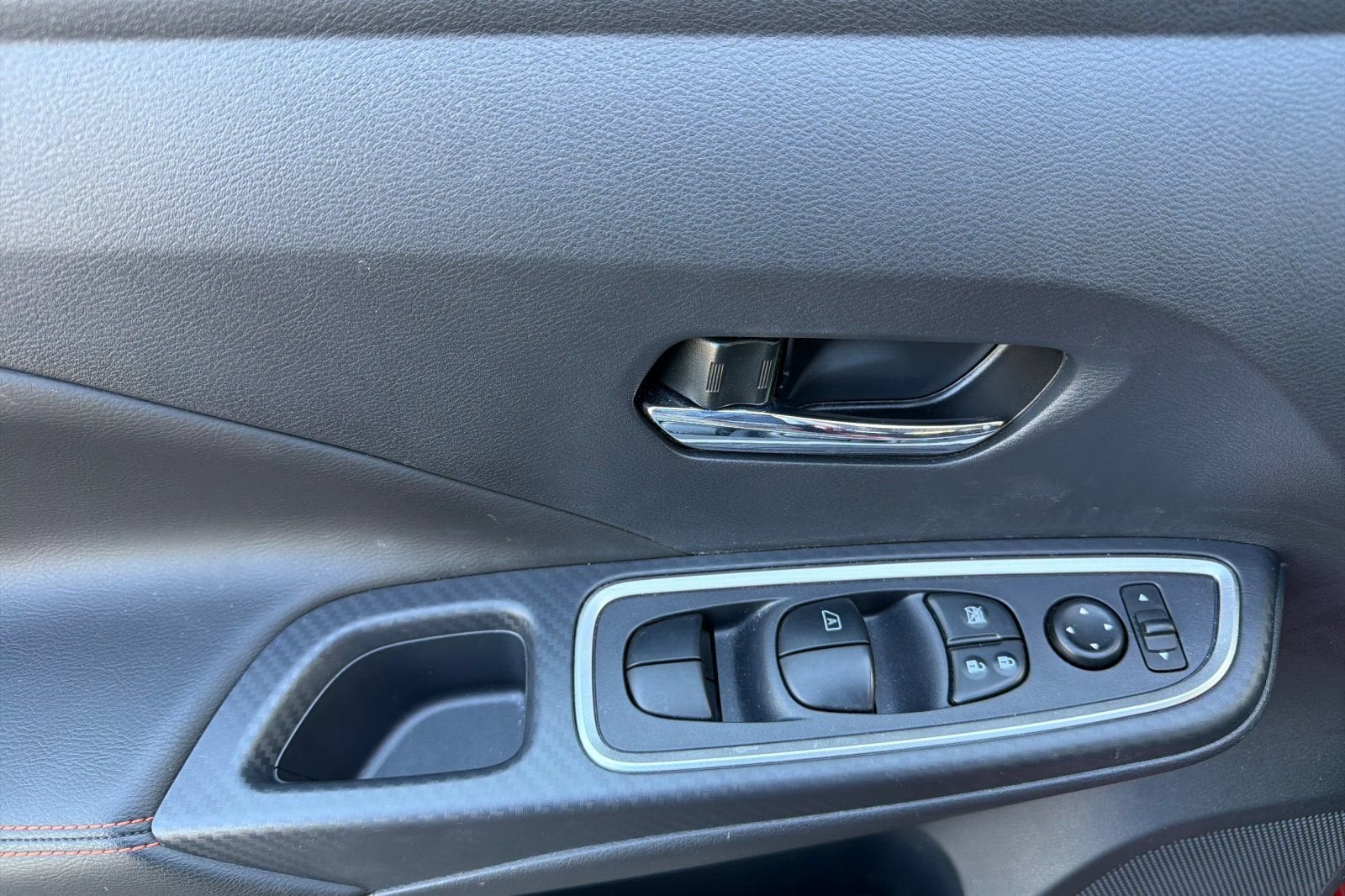 2024 Nissan Versa SR