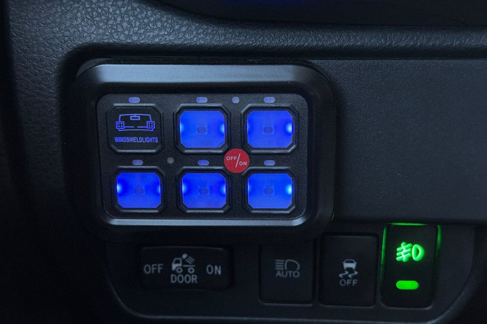 2022 Toyota Tacoma 2WD SR