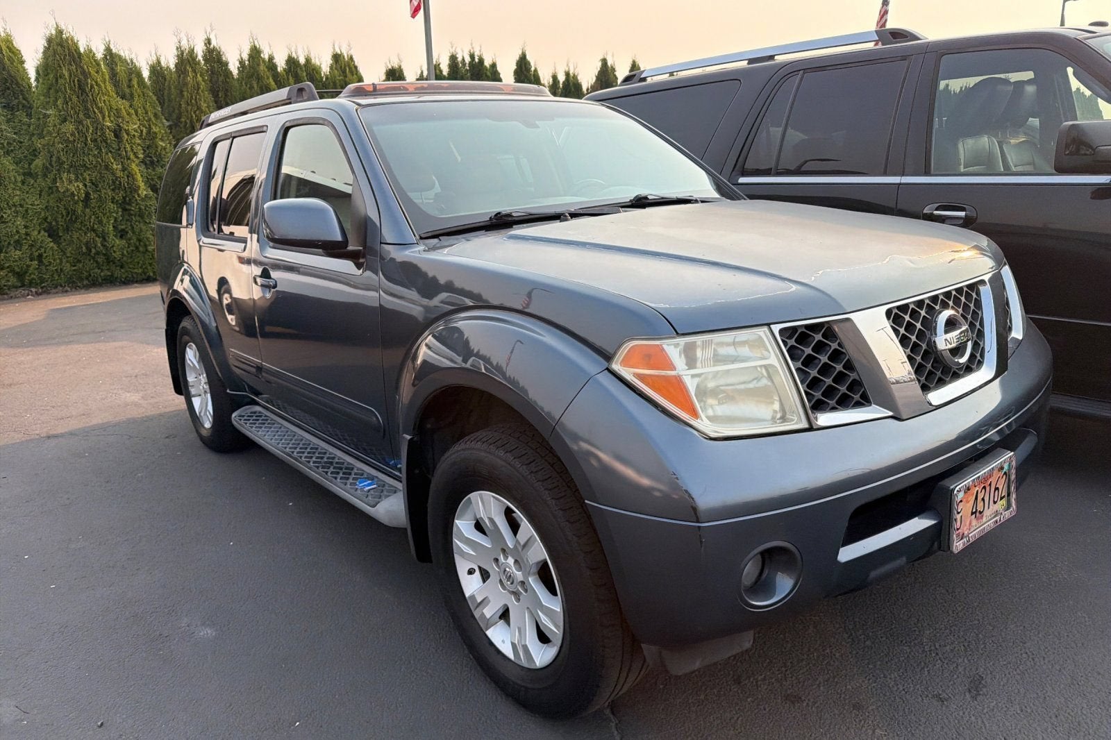 2005 Nissan Pathfinder LE
