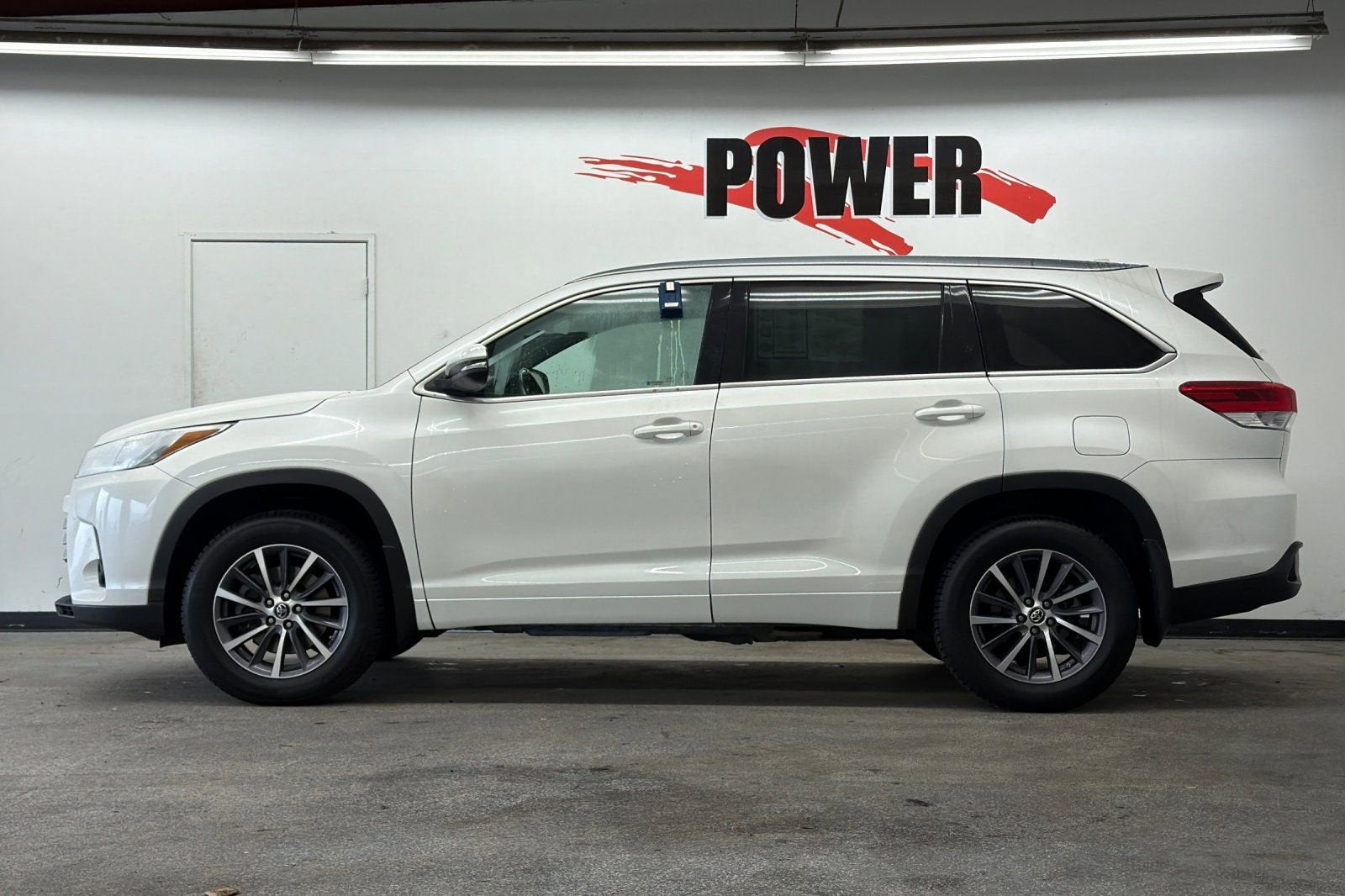 2018 Toyota Highlander SE