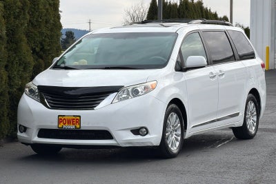 2012 Toyota Sienna XLE AAS