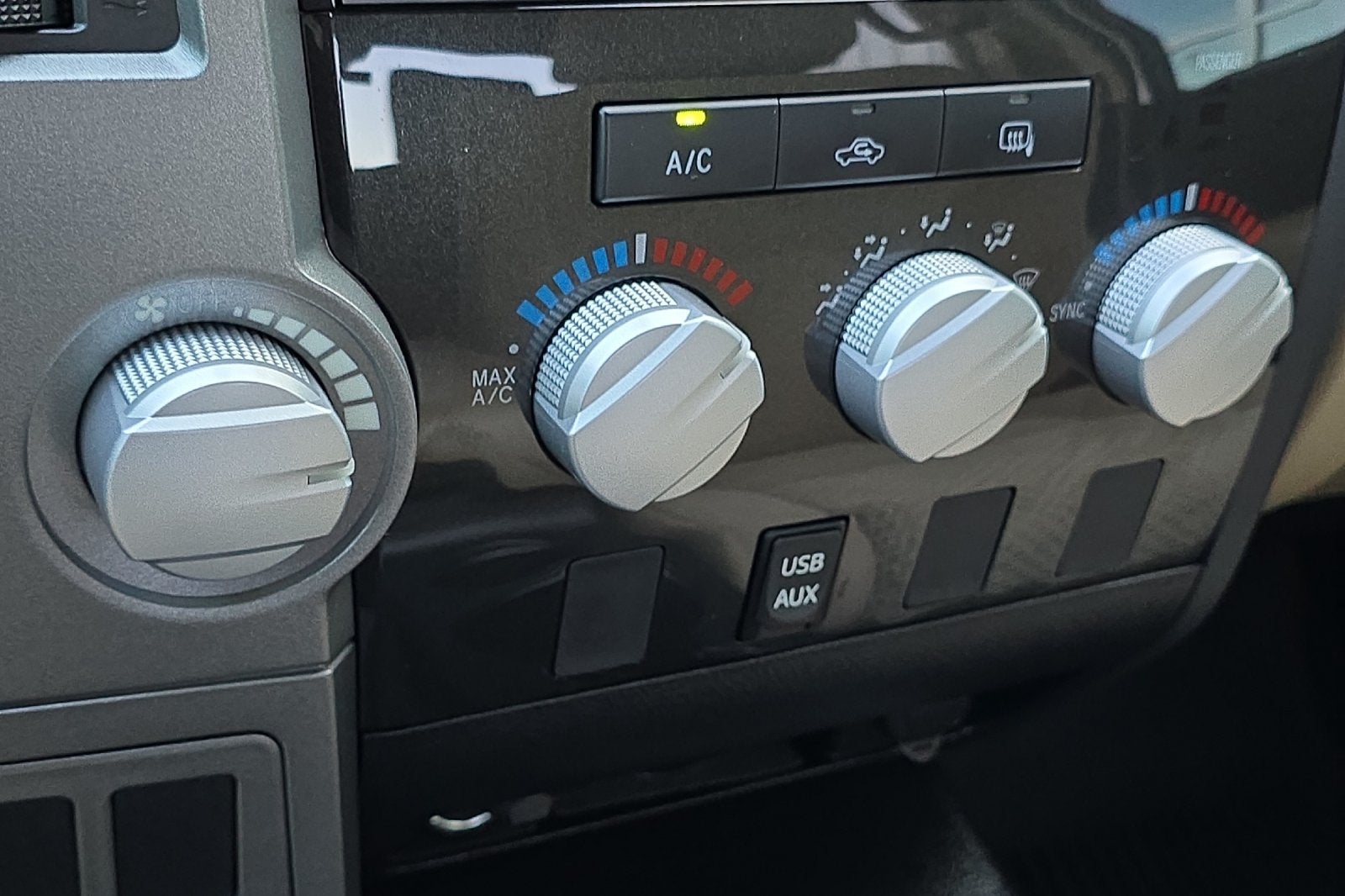 2013 Toyota Tundra 4WD Truck Base