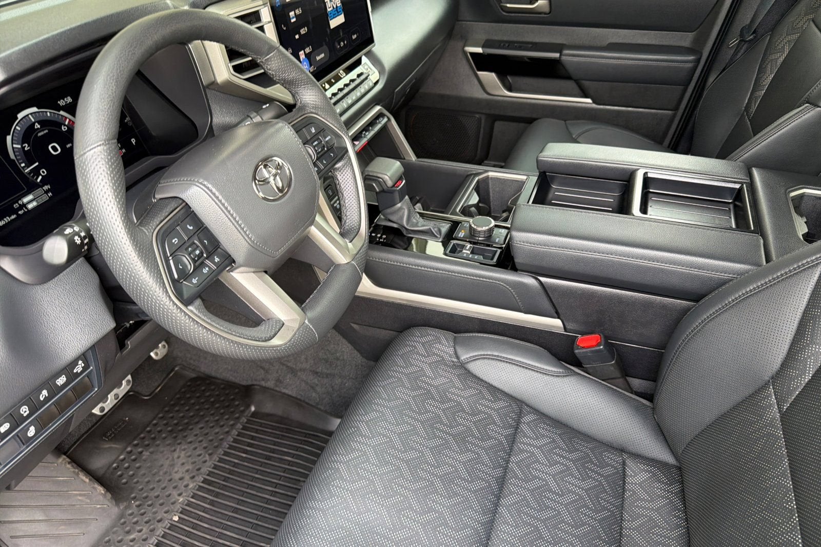 2025 Toyota Tundra 4WD SR5