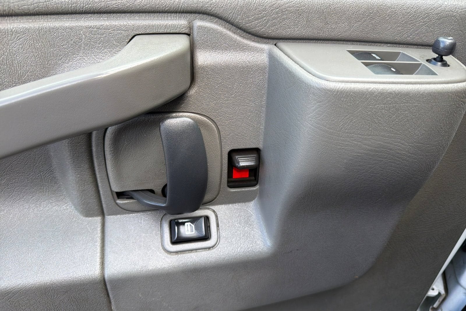2022 GMC Savana Cutaway 3500 Gas