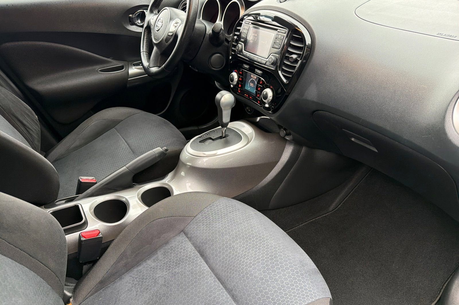2015 Nissan JUKE SV