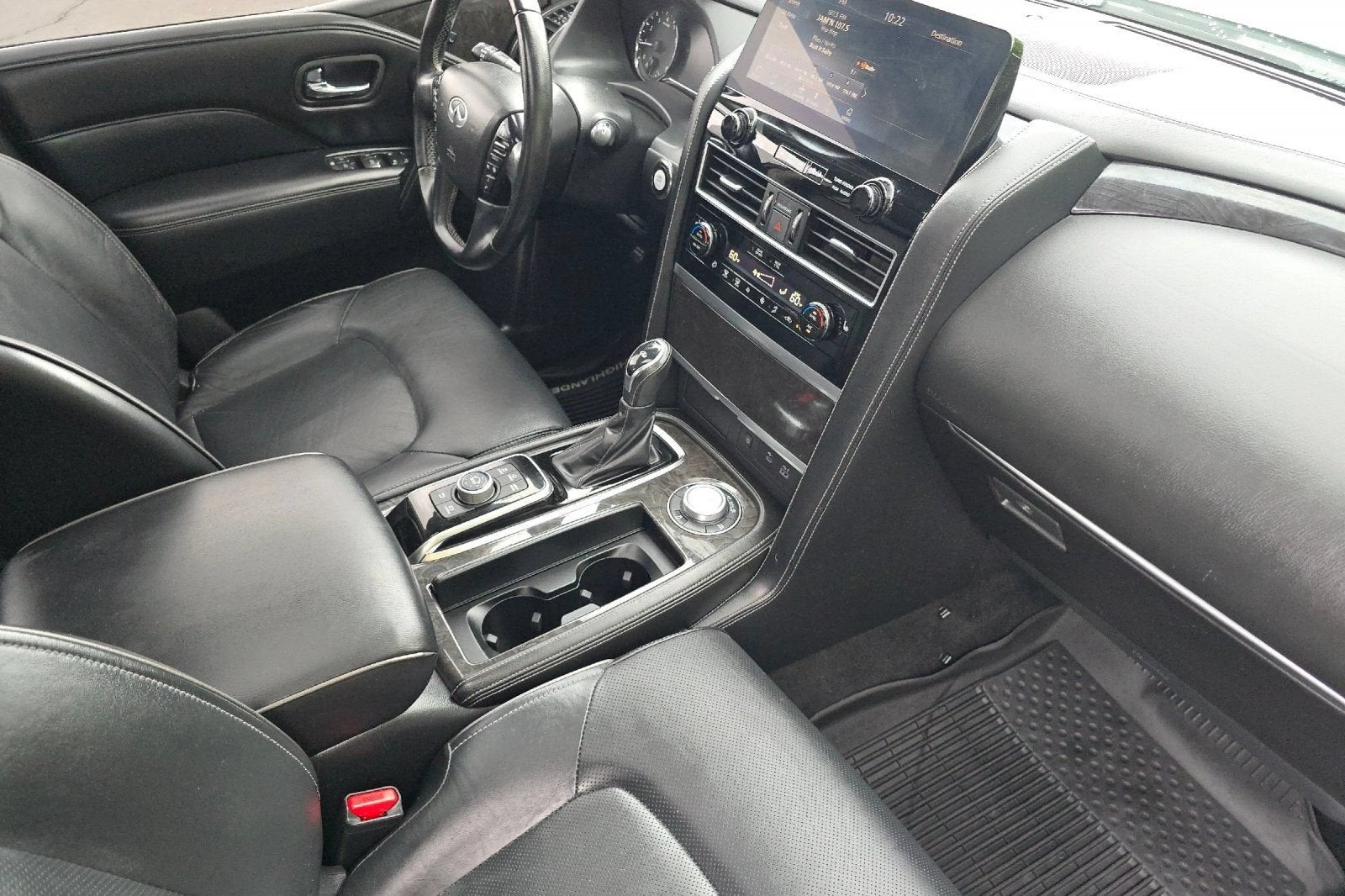 2022 INFINITI QX80 LUXE