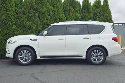 2022 INFINITI QX80 LUXE