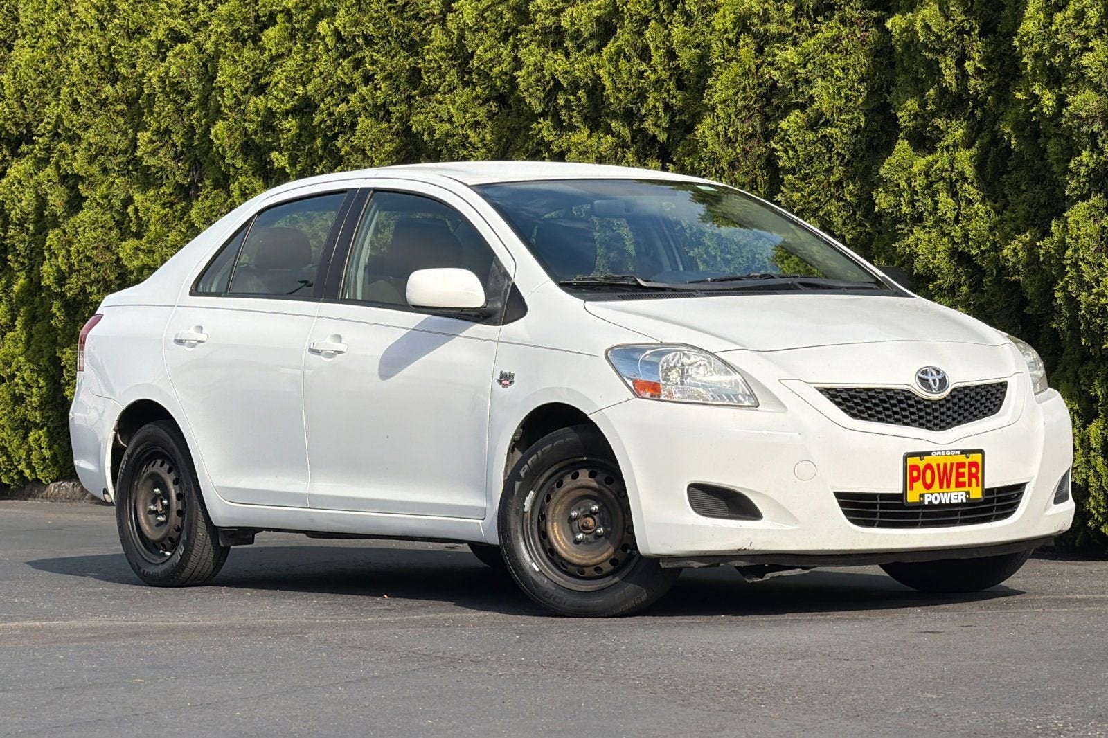2012 Toyota Yaris 4DR SDN AUTO (NAT