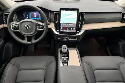 2025 Volvo XC90 Plus