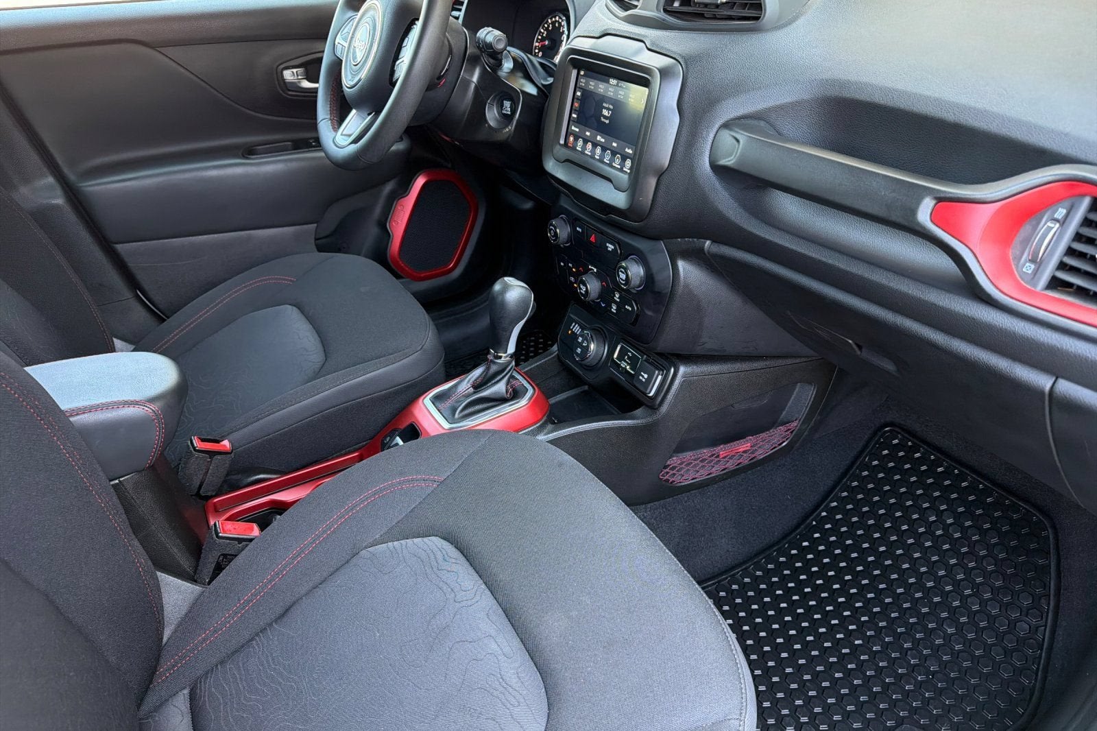 2020 Jeep Renegade Trailhawk