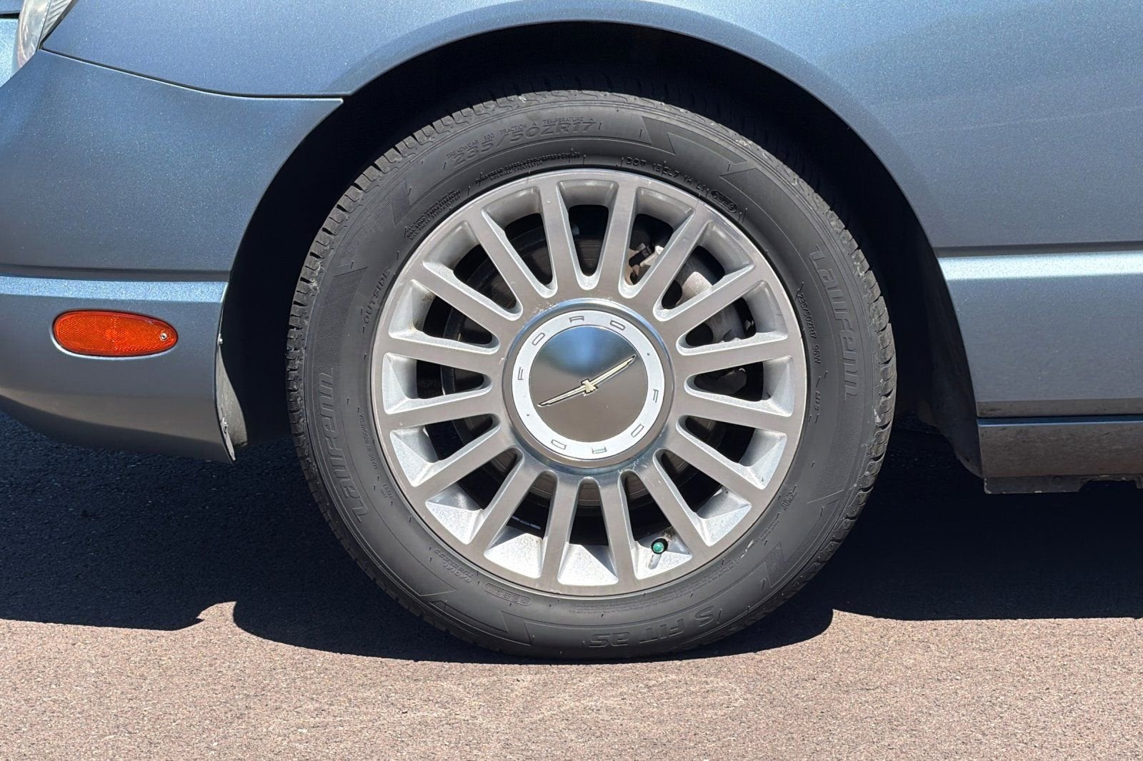 2005 Ford Thunderbird Deluxe