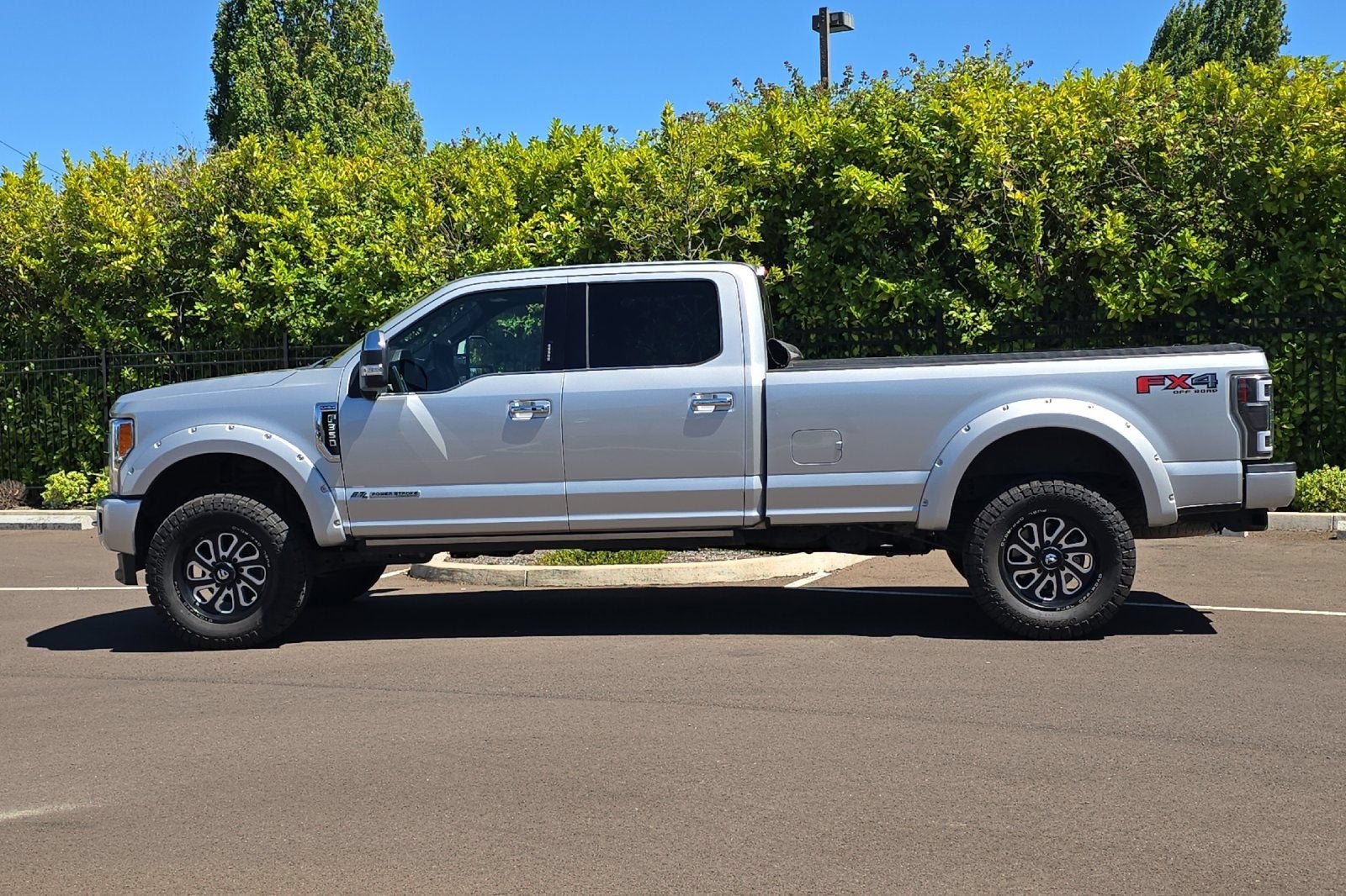 2017 Ford Super Duty F-350 SRW Platinum