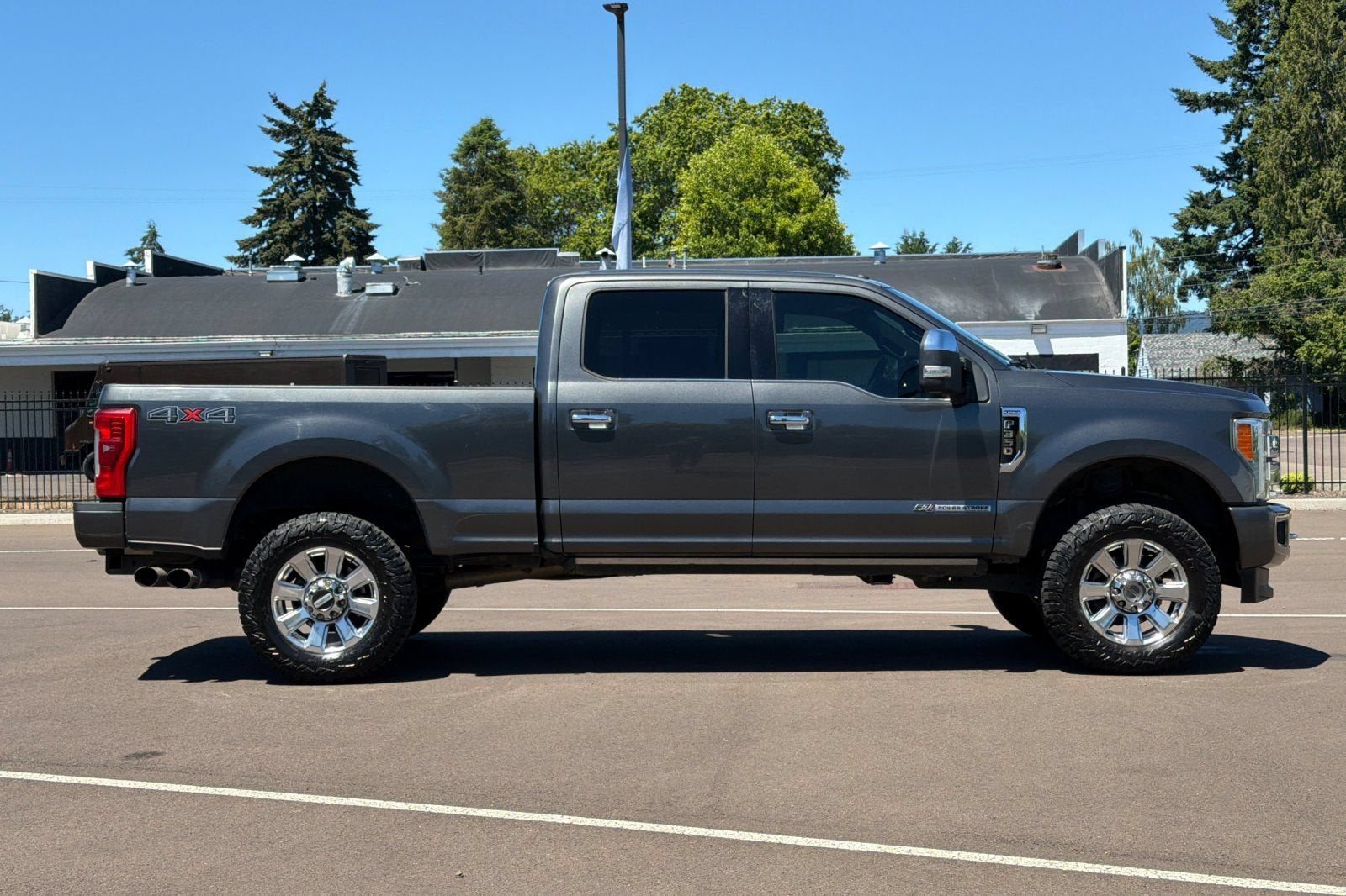 2017 Ford Super Duty F-350 SRW Platinum