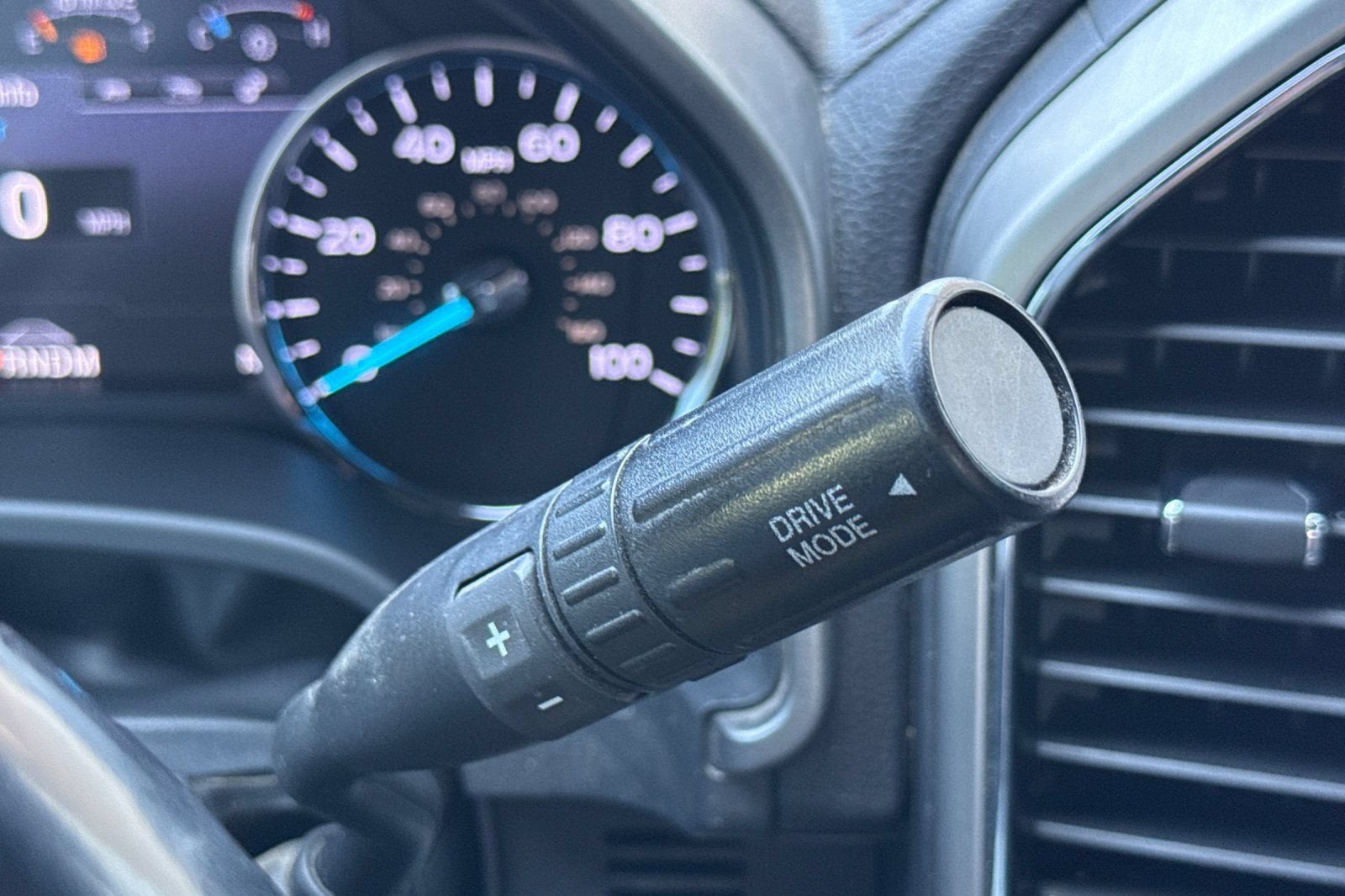 2022 Ford Super Duty F-350 SRW XL