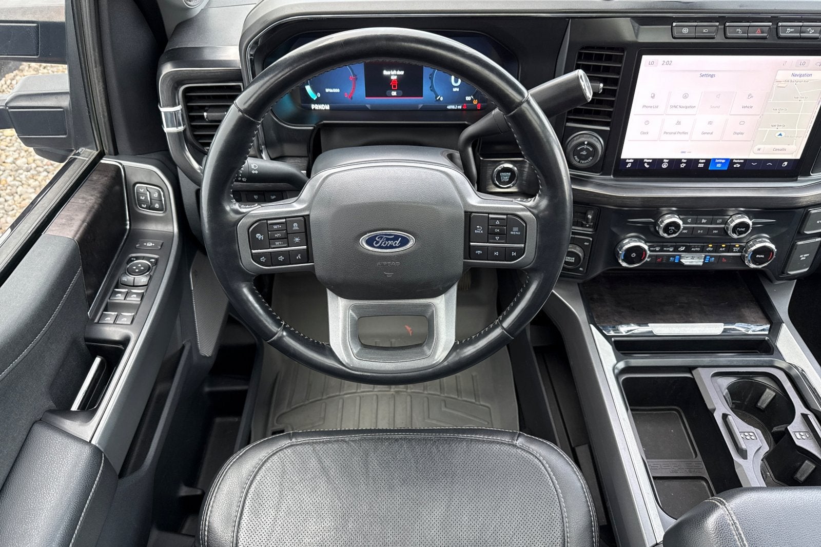 2023 Ford Super Duty F-350 DRW Lariat