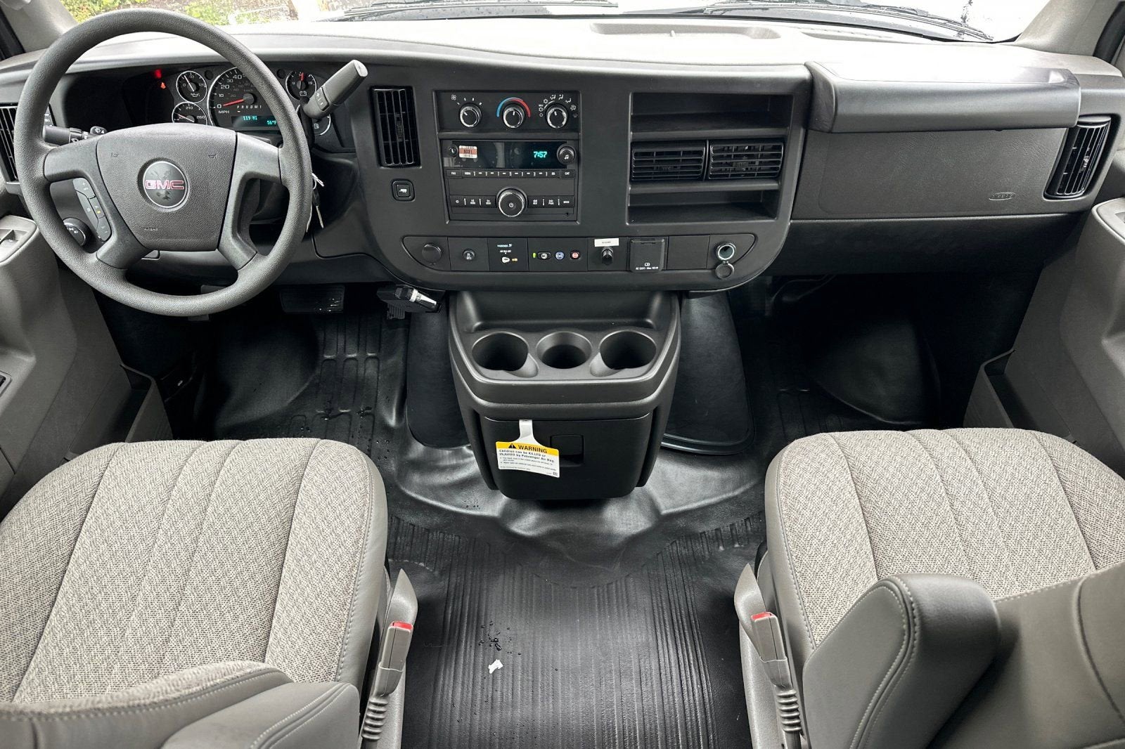 2025 GMC Savana Cutaway 3500 1WT