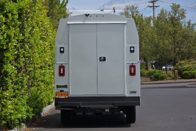 2025 GMC Savana Cutaway 3500 1WT
