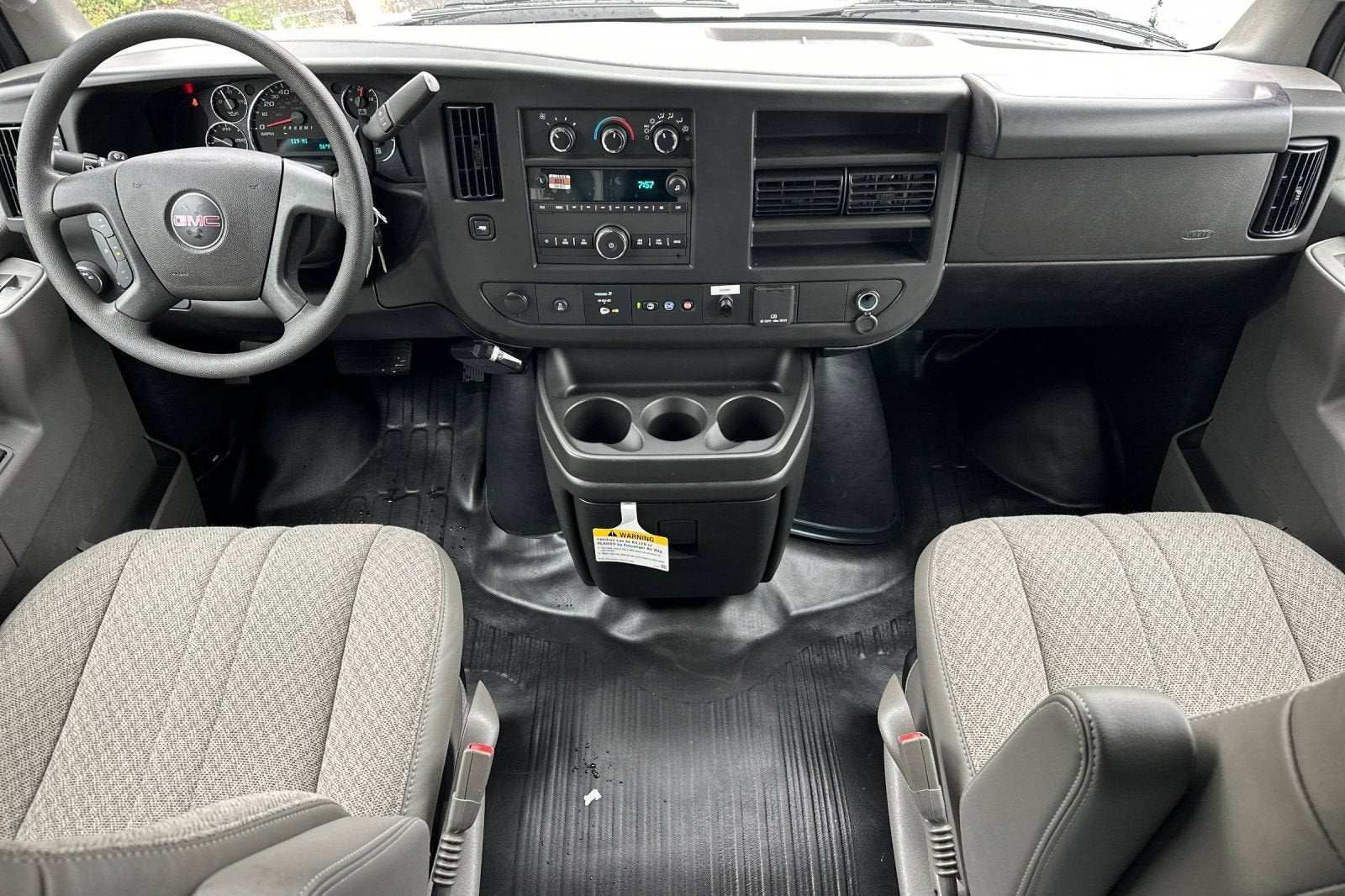 2025 GMC Savana Cutaway 3500 1WT