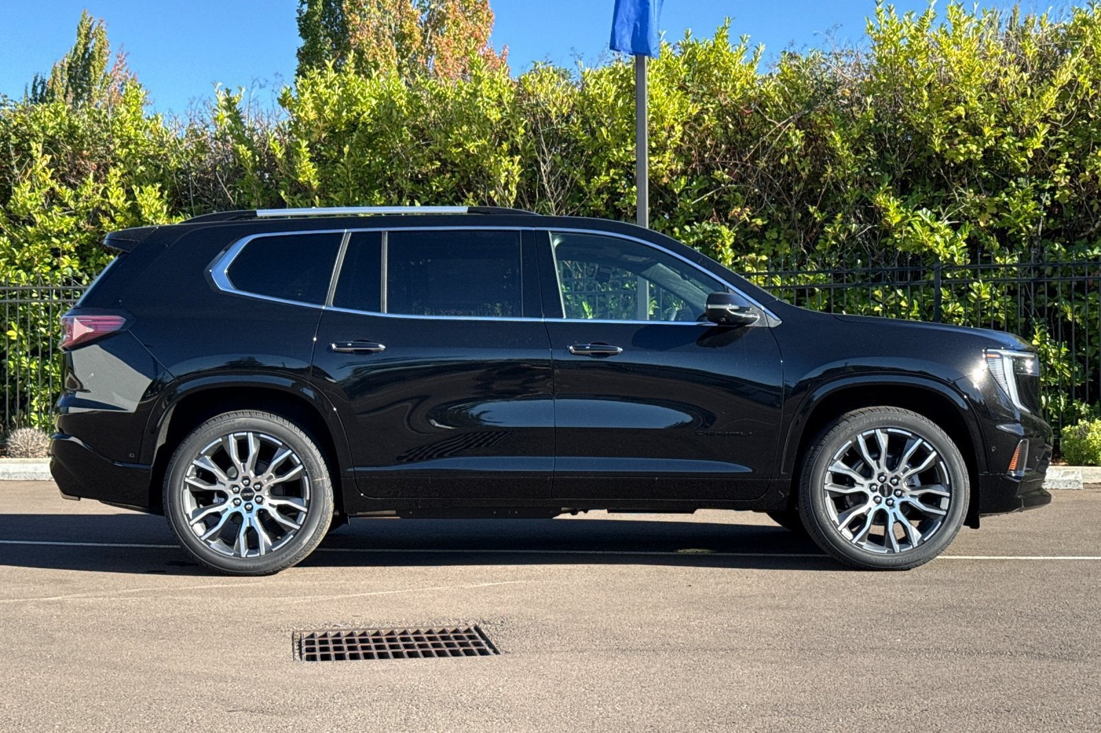 2027 GMC Acadia Denali Ultimate