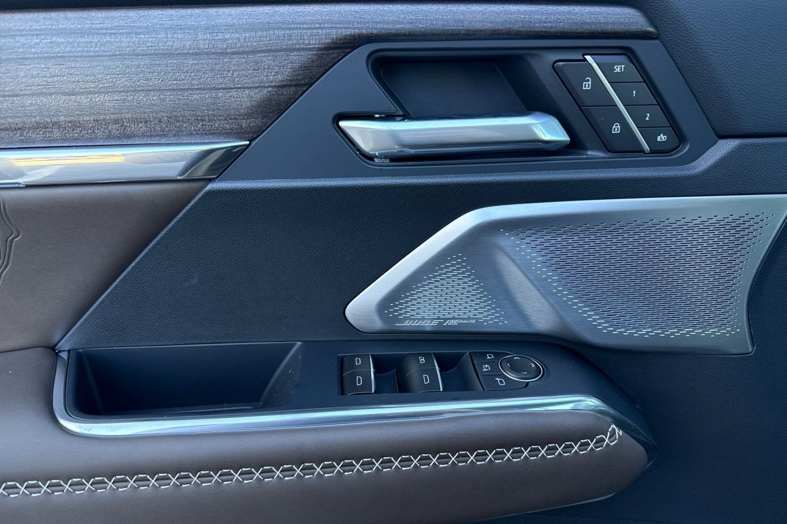2027 GMC Acadia Denali Ultimate