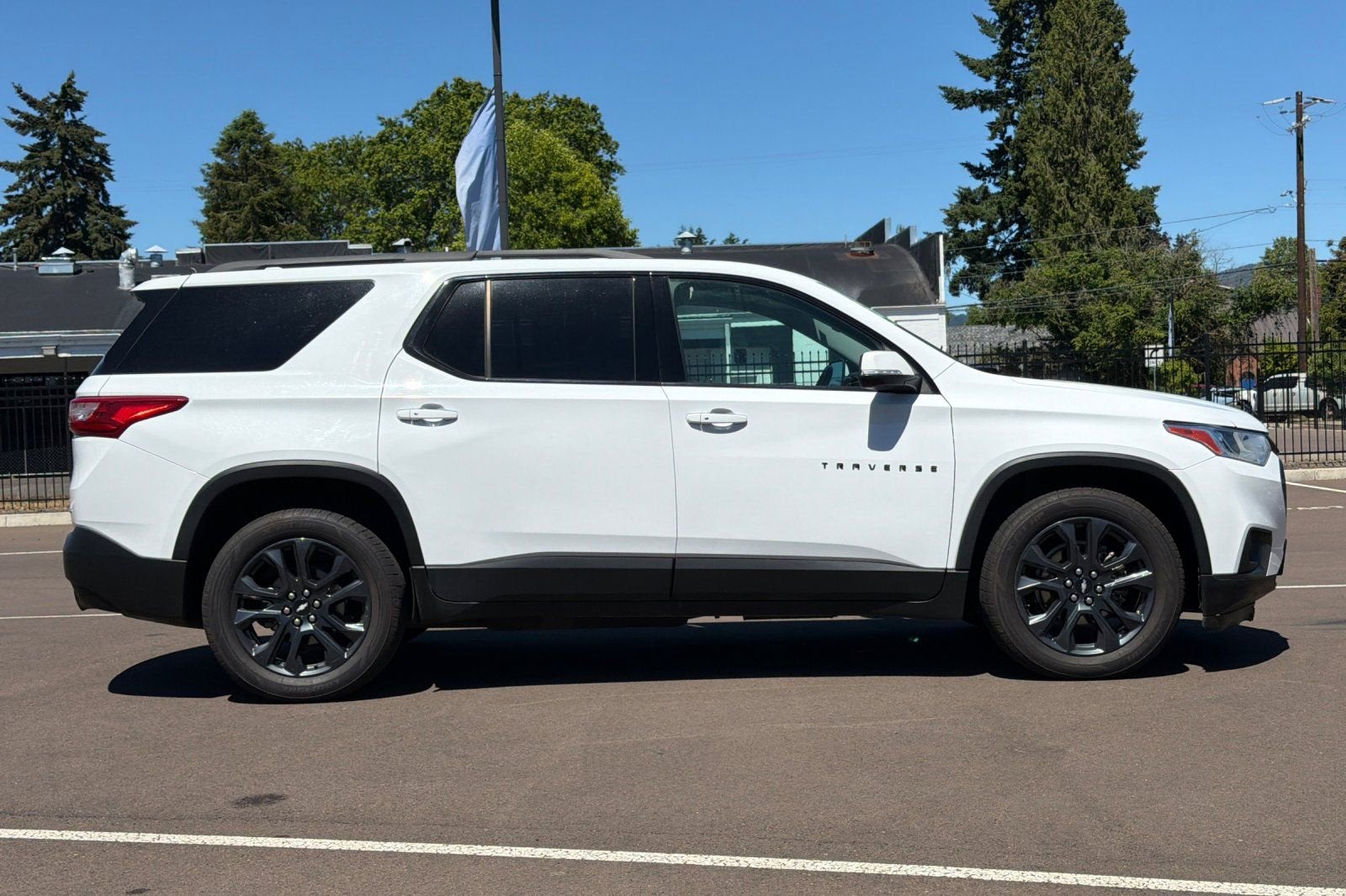 2021 Chevrolet Traverse RS