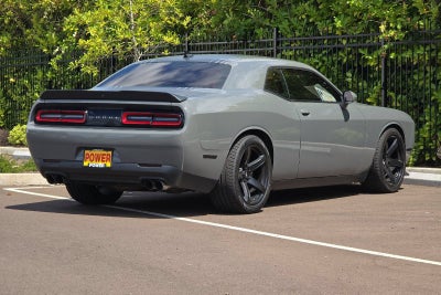 2018 Dodge Challenger 392 Hemi Scat Pack Shaker