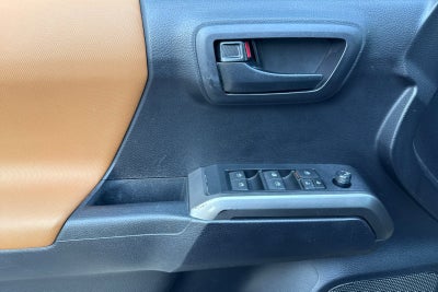 2020 Toyota Tacoma 2WD SR5