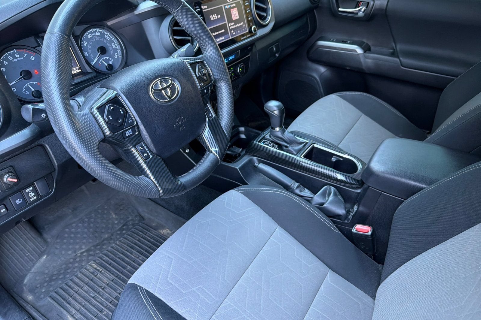 2022 Toyota Tacoma 4WD SR