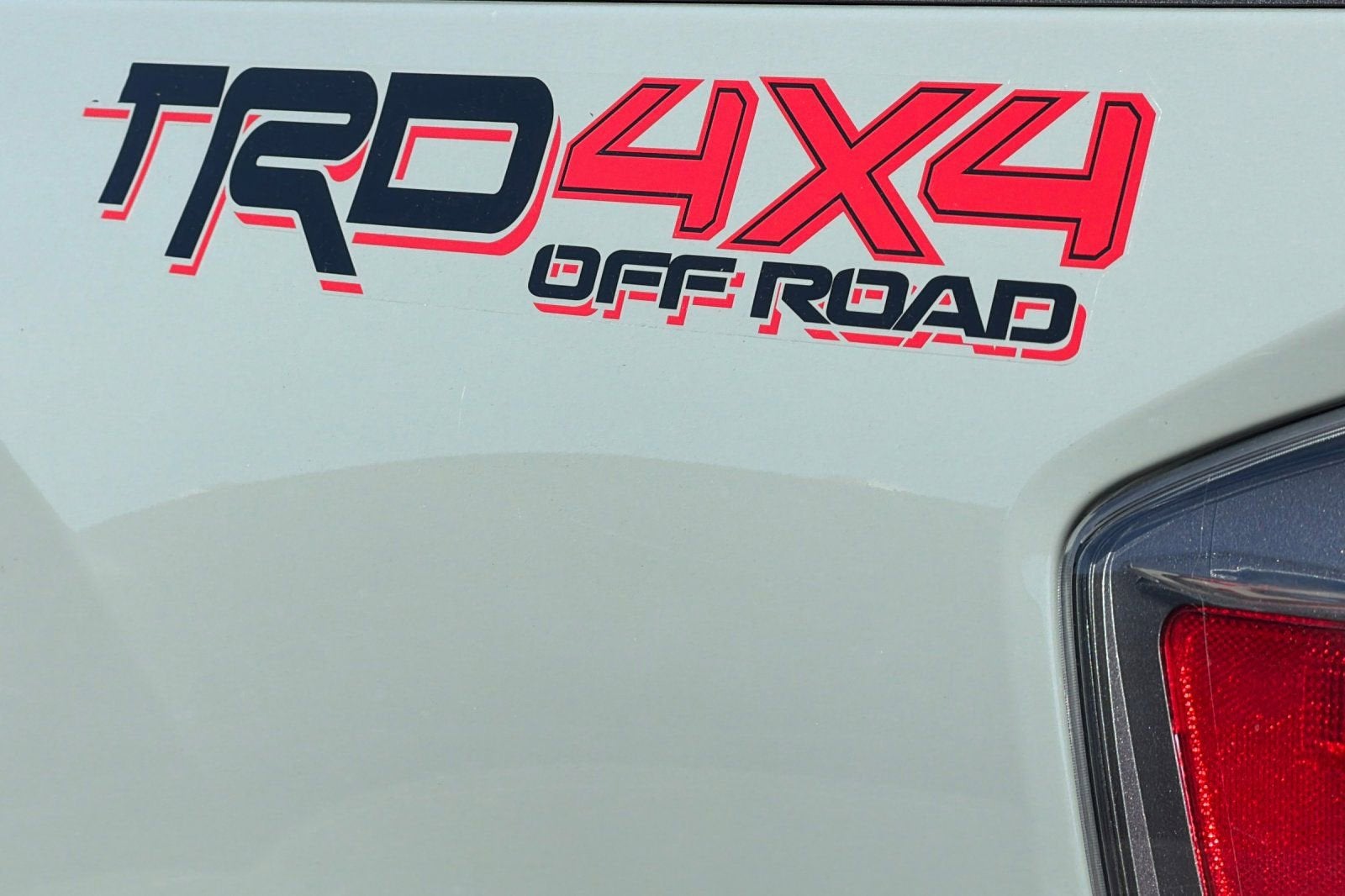 2022 Toyota Tacoma 4WD SR