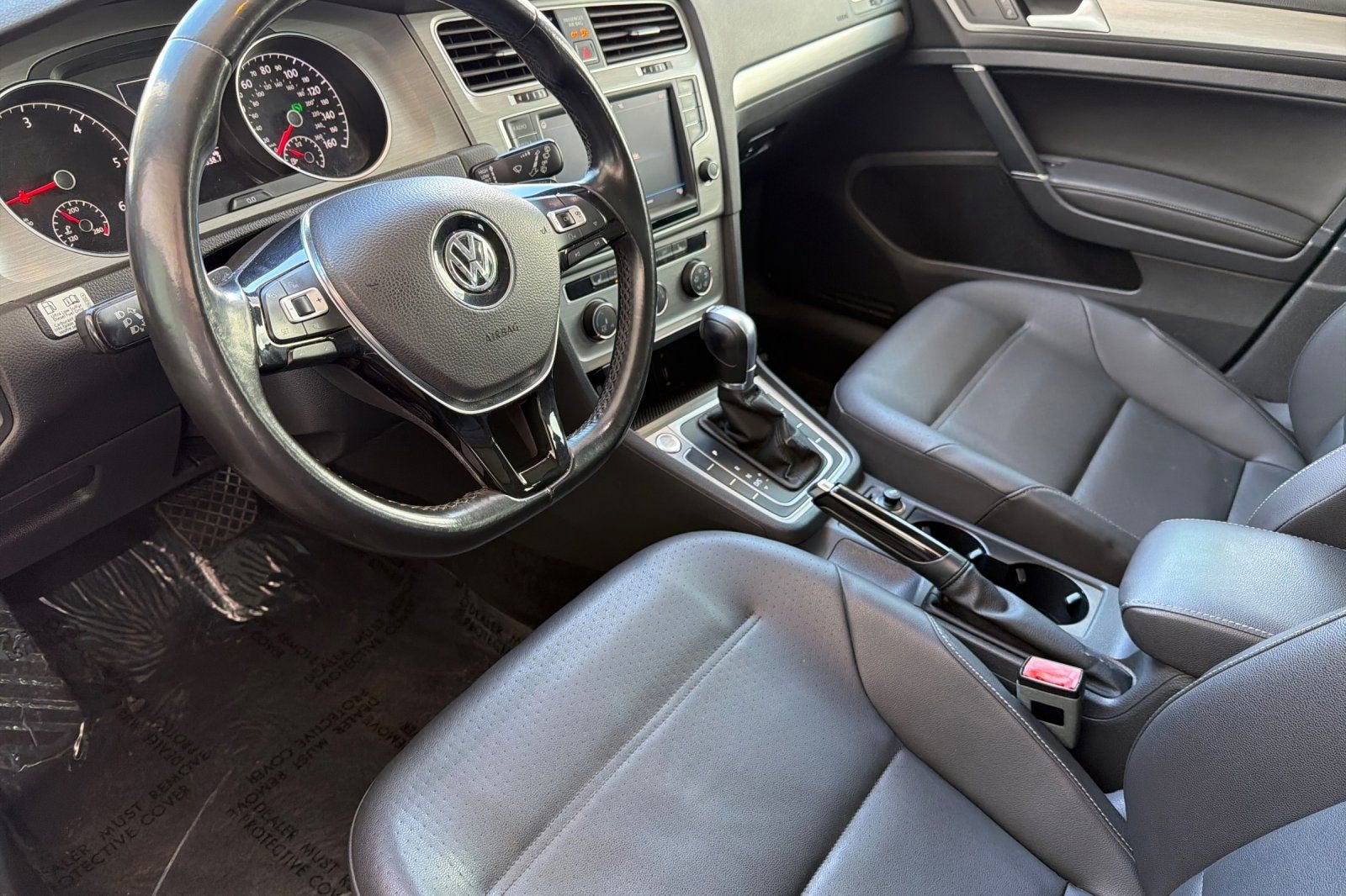 2015 Volkswagen Golf SportWagen TDI S