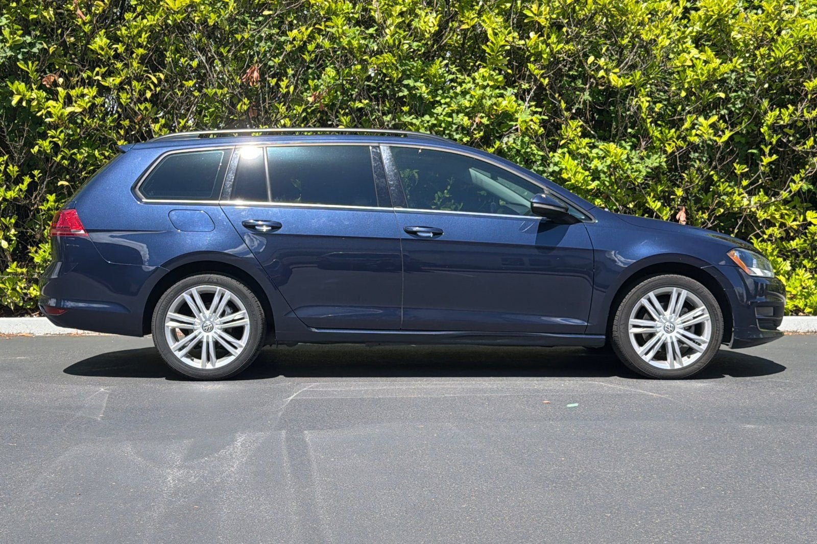 2015 Volkswagen Golf SportWagen TDI S