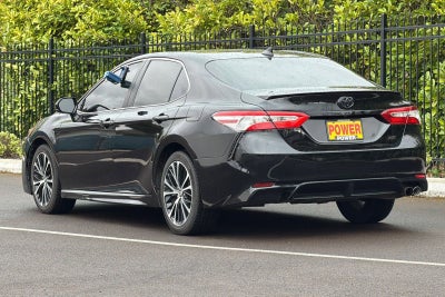 2020 Toyota Camry SE