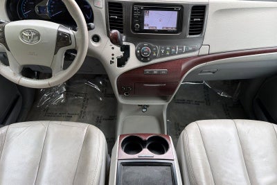 2013 Toyota Sienna XLE