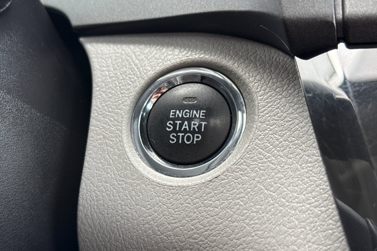 2019 Toyota Sienna XLE Auto Access Seat