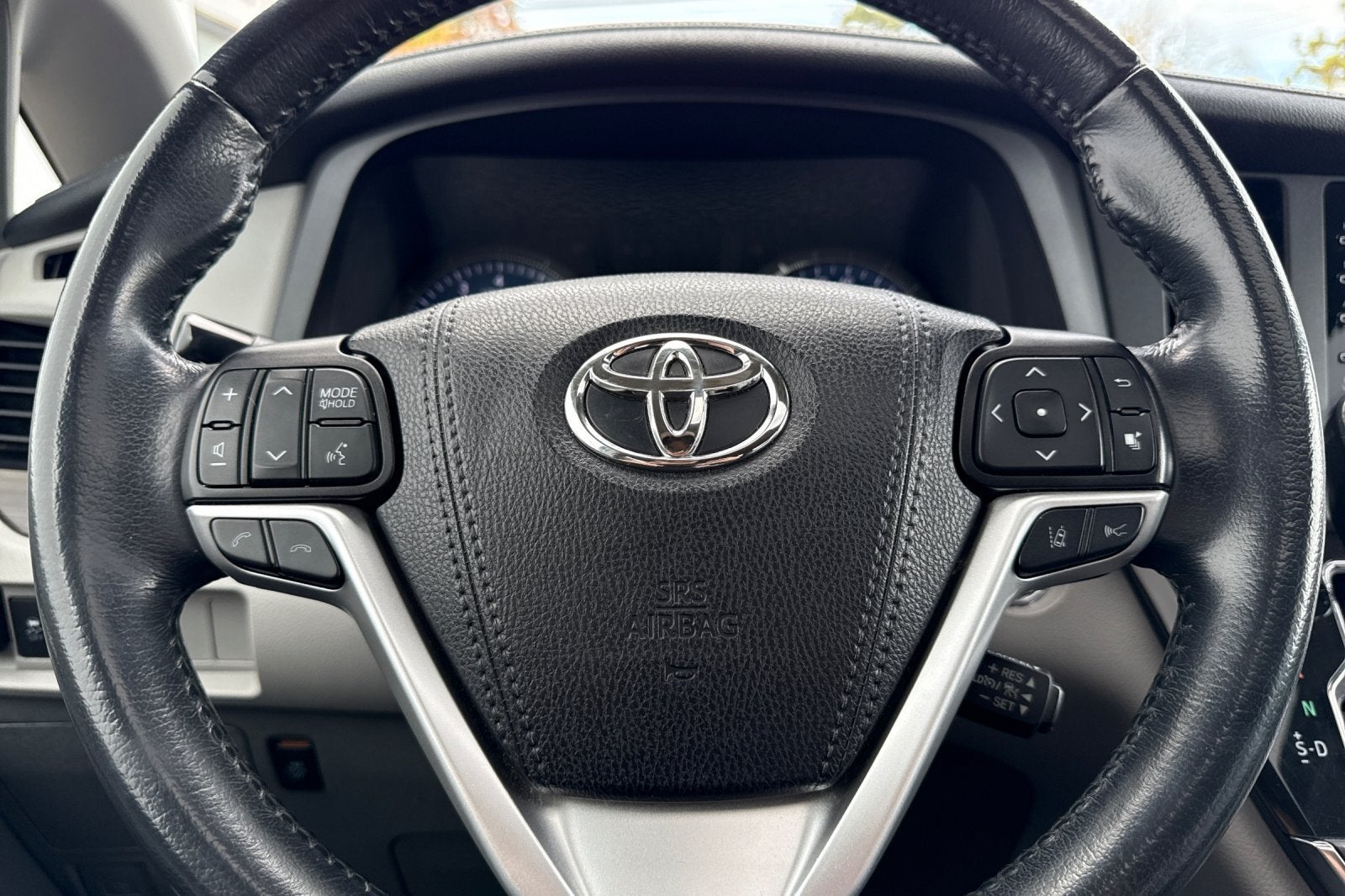 2019 Toyota Sienna XLE Auto Access Seat