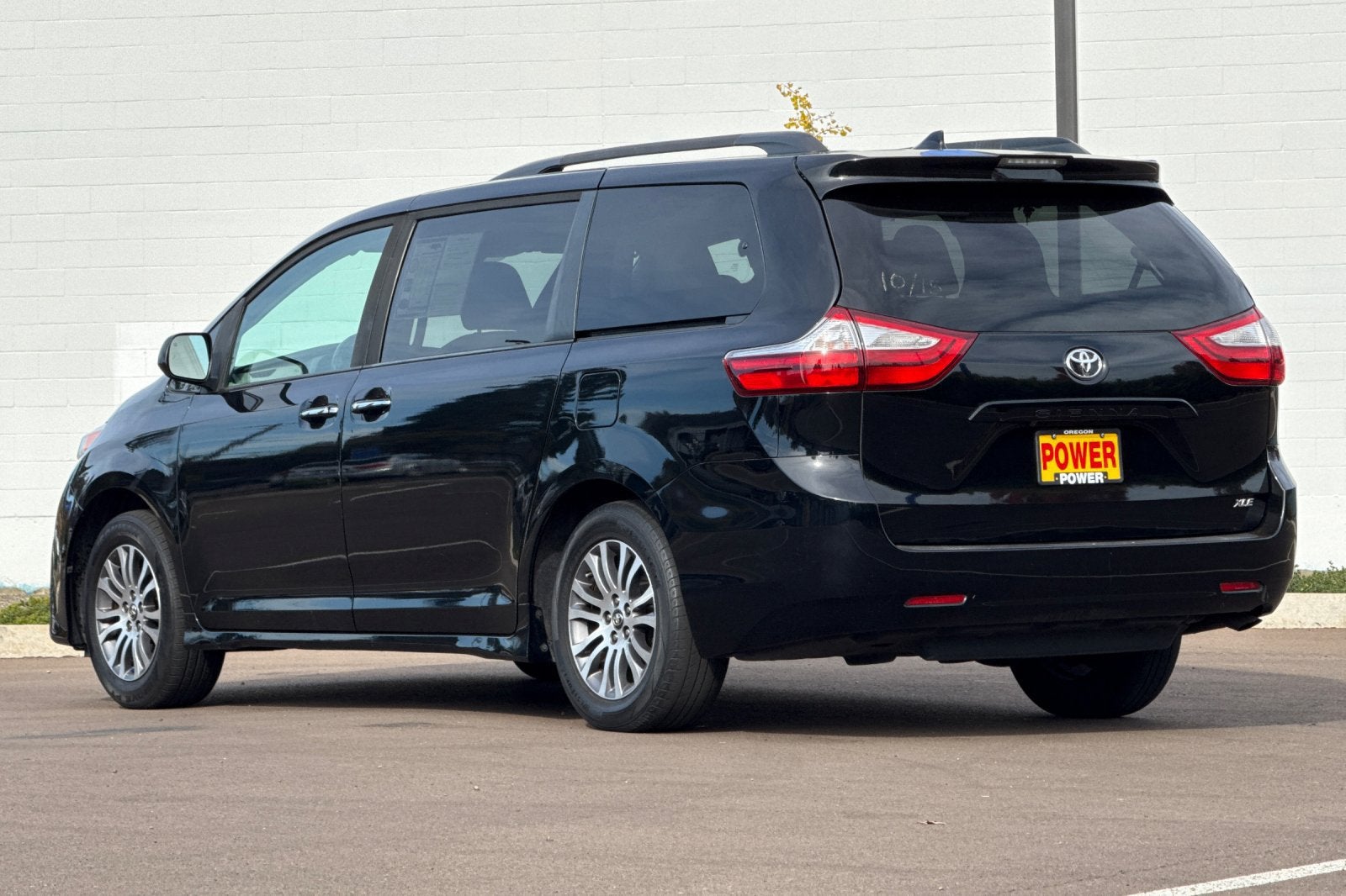 2019 Toyota Sienna XLE Auto Access Seat