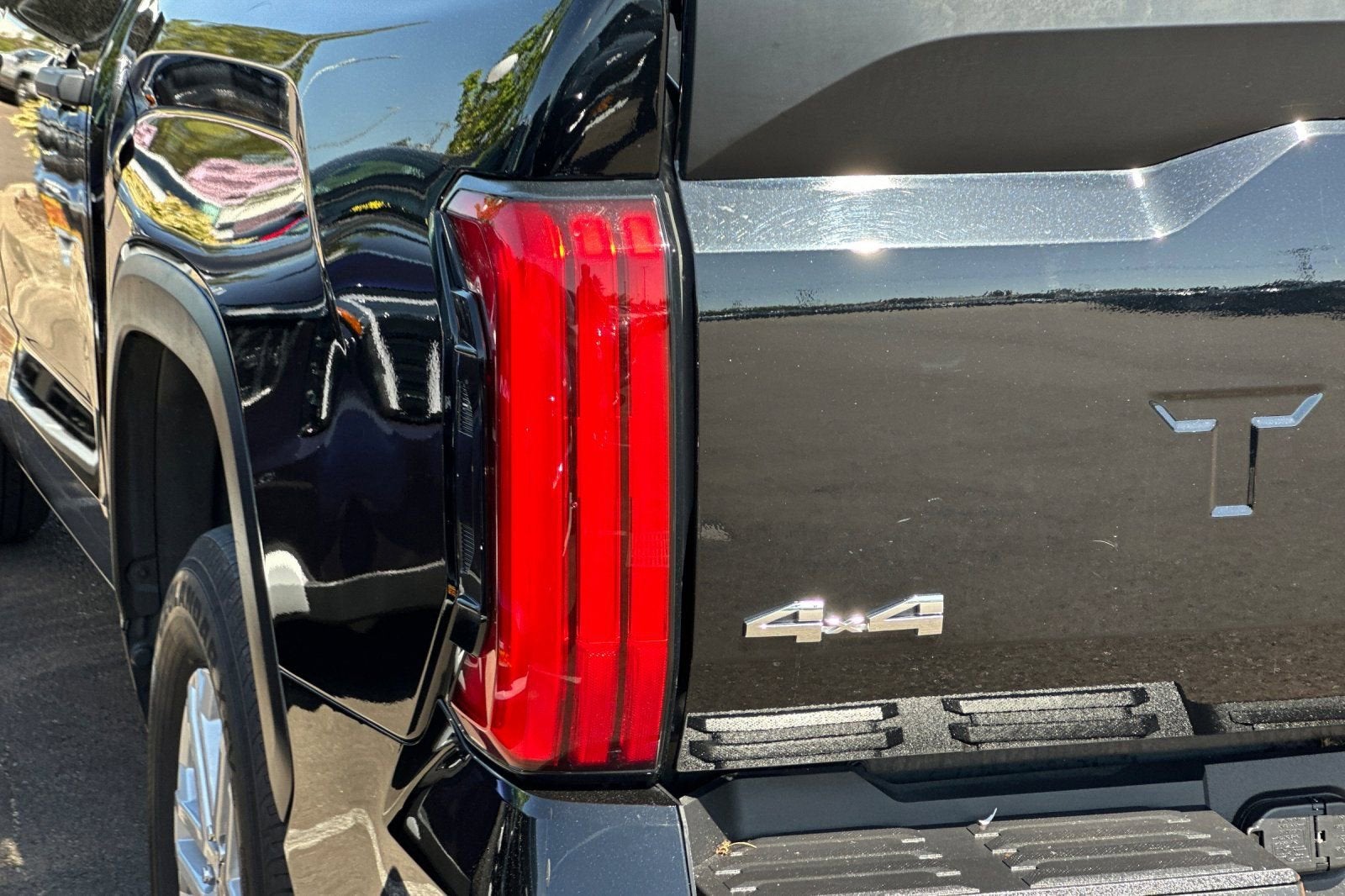 2024 Toyota Tundra 4WD SR5
